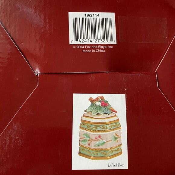 Fitz and Floyd Classics 2004 Winter Wonderland Ceramic Lidded Box - Picture 9 of 10